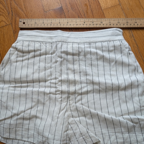 Nwt Steve Madden High Waist Pinstripe Shorts - Picture 5 of 12